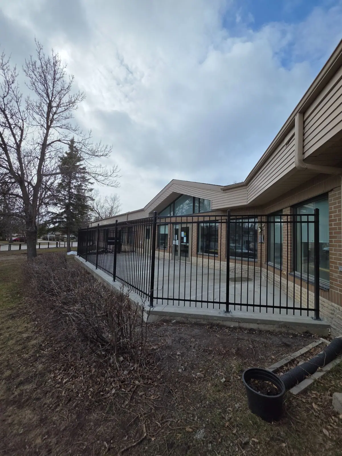Flat-top ornamental steel fence panels